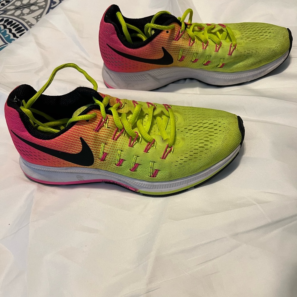 Gently worn Nike Pegasus, excellent running shoe